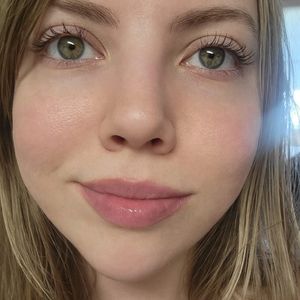 Meet your Posher, Lena